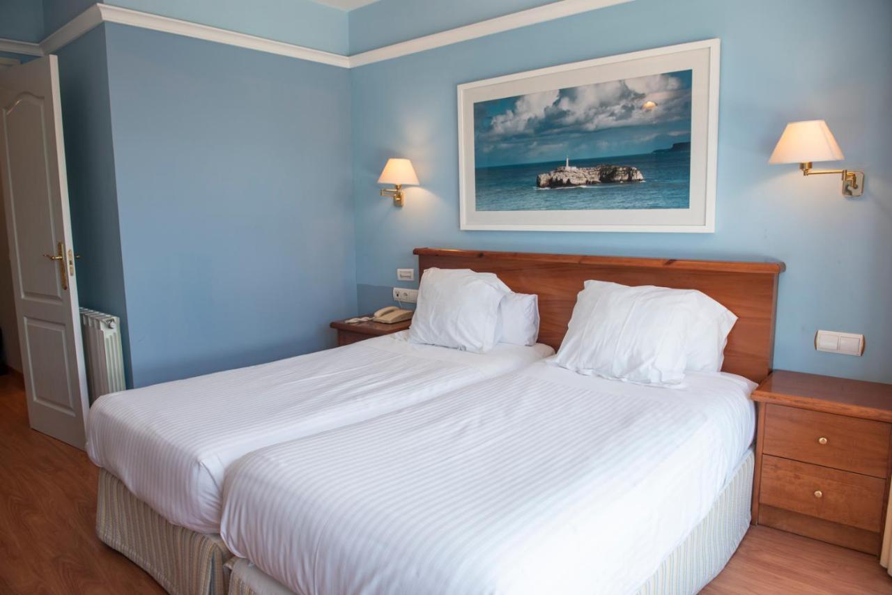 Hotel Faro De San Vicente Сан-Висенте-де-ла-Баркера Экстерьер фото